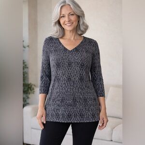 Cuddl Duds Animal Print Tee Size L